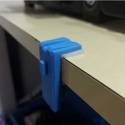 table-clamp.jpeg Free STL file XBOX controller holder with adjustable auto snap table clamp・Template to download and 3D print