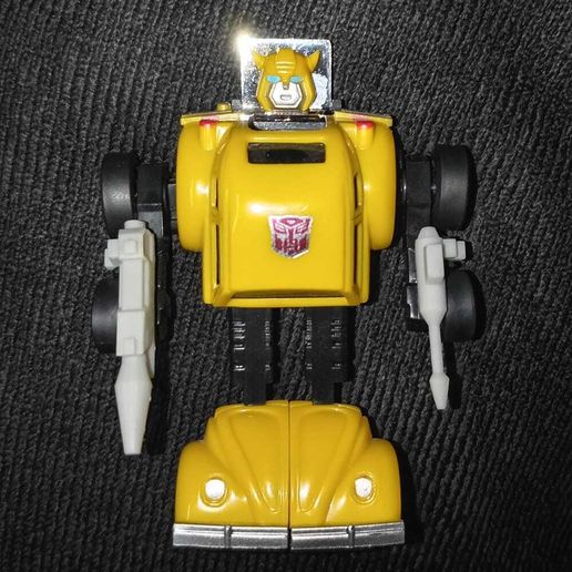 Imagen-de-WhatsApp-2025-08-28-a-las-13.38.13_b62fa2e9.jpg Transformers G1 Bumblebee blasters