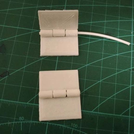 🎲 Simple hinge for kids projects・Free STL File for ・Cults