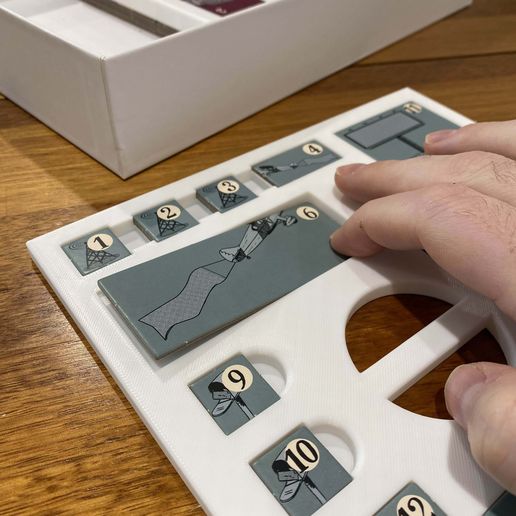 IMG_6811.jpeg Food Chain Magnate insert (for use with BGG accordion system)