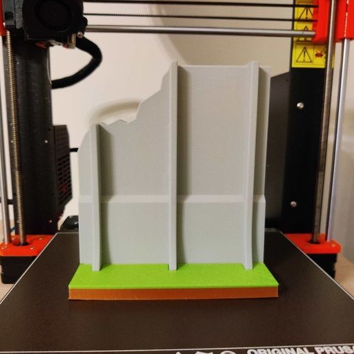 img_20211026_152842-min1_optimized-min_1.jpg Porte-livres inspiré de l'AoT