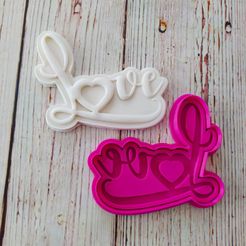 WhatsApp-Image-2022-01-14-at-12.32.25-PM.jpeg Archivo STL Cortante Frase Love Relieve・Modelo para descargar y imprimir en 3D