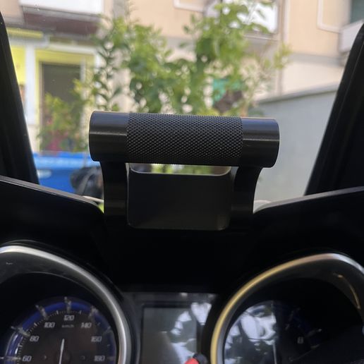 tempImageZplu07.jpg T-Max 2017-2021 Quad Lock / Cam Unterstützung