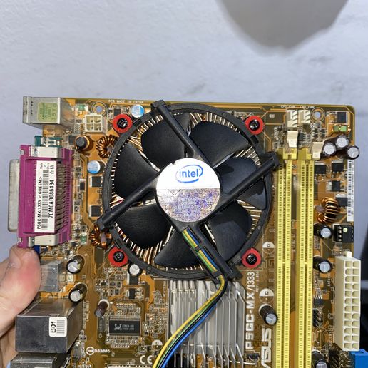 IMG_7763.jpg Intel® Heatsink Lock Solution