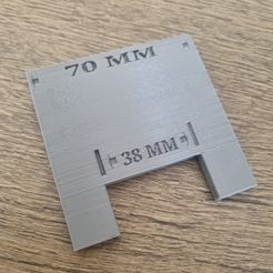 TOOL-SIDE-1.jpg Fichier STL Outil de mesure des rails・Objet imprimable en 3D à télécharger
