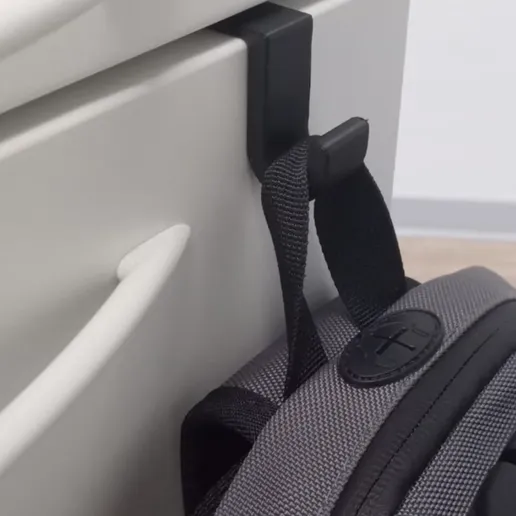 2024-05-30_0c03cb165eaea.webp Backpack Holder