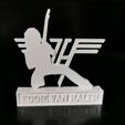 eddie_04.jpg Eddie van Halen statue