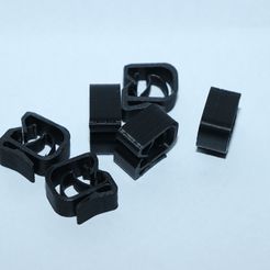 IMG_2766.jpeg BMW headlight cable holder (clip) 61131387626