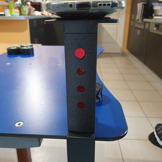 20221203_103336.jpg Tornillo de escáner