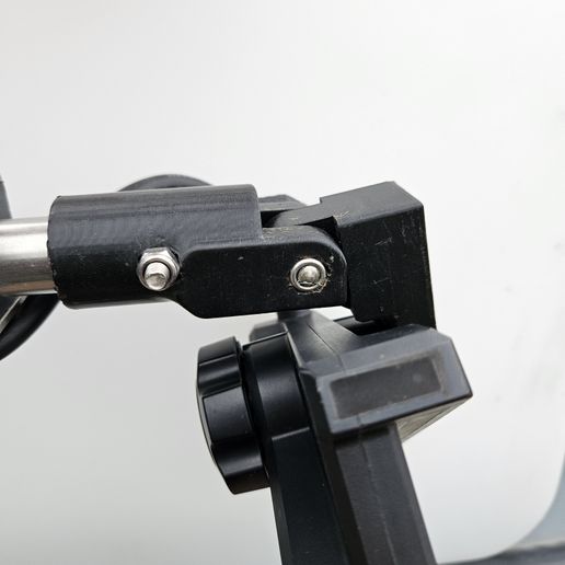 20240918_175026.jpg Garmin LVS34 transducer mount