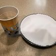 06a20597be09545af0bde50e0e9ccb3b_display_large.jpg Paper plate and plastic cup holder