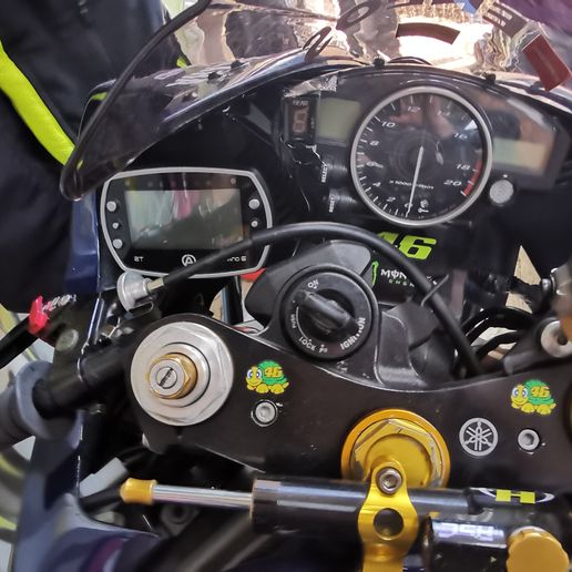 IMG_20220519_132449.jpg support Alfano yamaha R6