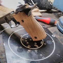 face1.jpg STL file Sig Sauer X5/X6 custom pistol grips・3D print design to download
