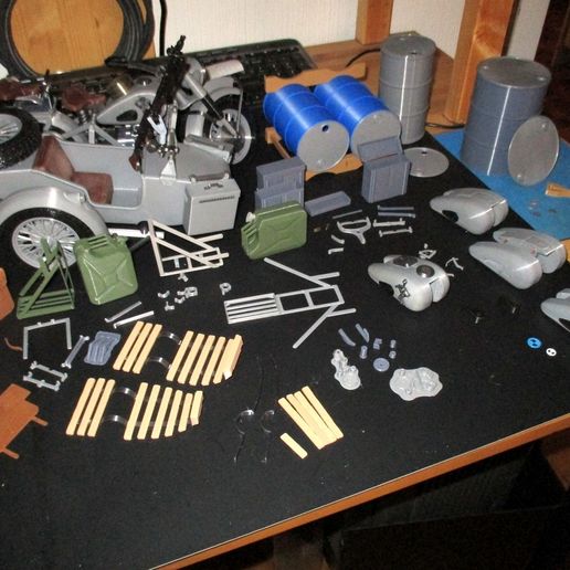🌆 Additional Parts in scale 1:8 for the BMW R75 with Sidecar from ...