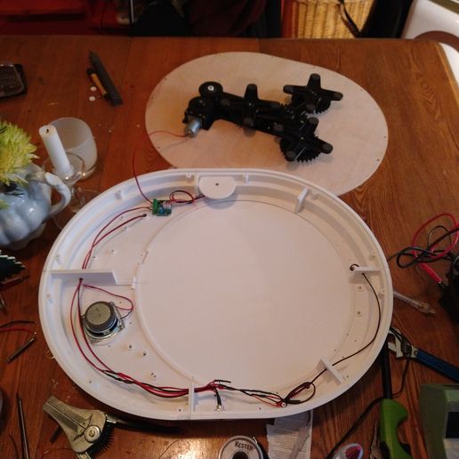 Skaters-Insides.jpg Рождественское представление фигуристов