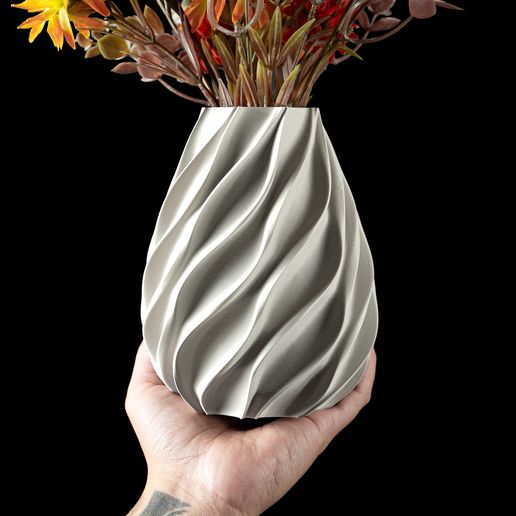 Twisted Flower Vase by MODERN MACHINE - 3D model önizlemesi