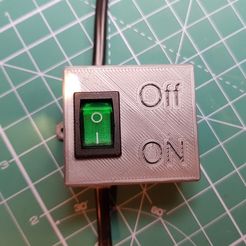 e870c70a270018ebcbcaa7bdfe73c6a5_display_large.jpg power switch box with fuse for outside flat surface mounting and ordinary two wire power cord