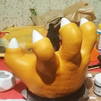 6.png Bowser Hand Trophy (wearable)