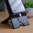 1NK_1589.jpg Phone Stand with Cable Routing