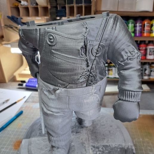 20250509_165307.jpg Chucky doll 40cm