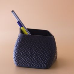 Motif #1 / Porte-crayon Pull n Twist