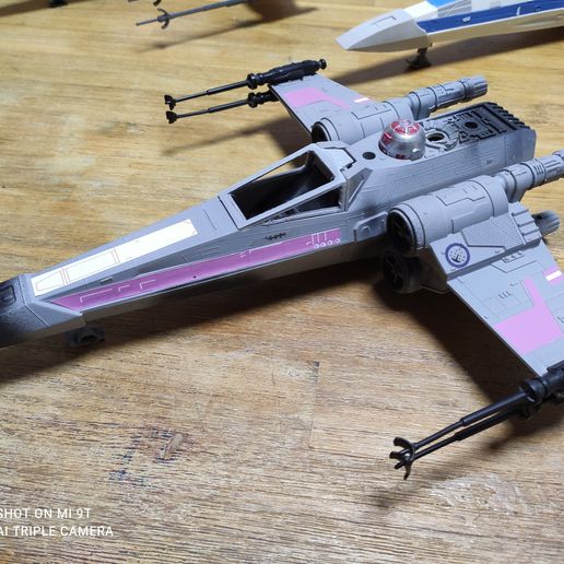 IMG_20230409_001219.jpg Star Wars - X-Wing T65 - Laser classic