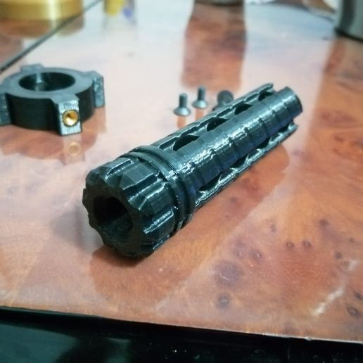 WhatsApp-Image-2021-08-09-at-22.22.02-(3).jpeg Airsoft M4 handguard