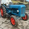 1100316968.jpg Tracteur Super Ebro 55 1/16 transkit - Universal Hobbies