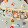 2.jpg STICKER DISPLAY FOR GRID PANEL WITH MAGNET SLOTS