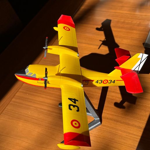 wa.jpeg CANADAIR CL-415. STATIC MODEL KIT