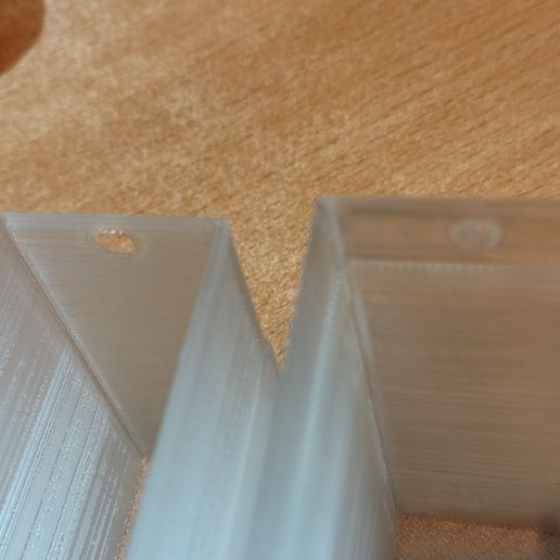 IMG_20250715_185004061_HDR.jpg Tray and box for storage and transport of filament samples.