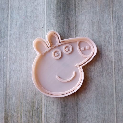 PEPPA PIG COOKIE CUTTER 3D model