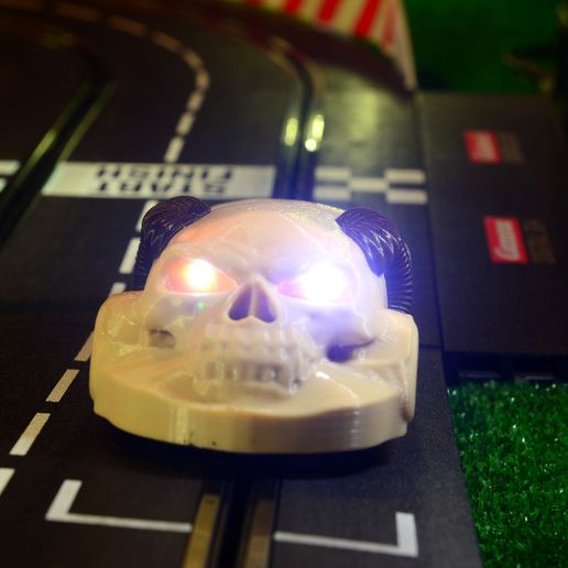 Horned Demon Skull Slot Car Body 1:32 – Glowing Eyes, Halloween | AMS 3MF + STL · 30665/30681/30748