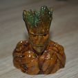 Groot Buste Groot Sculpture