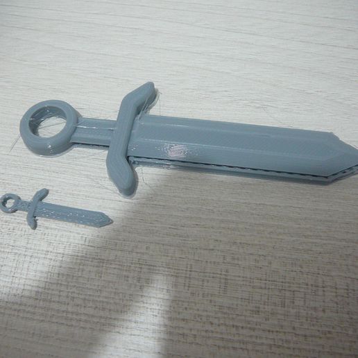 Fantasy Sword / Dagger Keychain – Customizable Size
