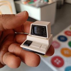 pet.jpg Commodore PET miniature