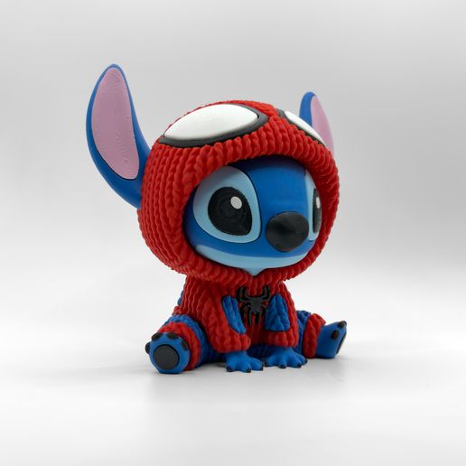 (Fan Art) Stitch x Spider-Man – Knitted Version