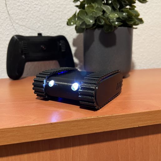 IMG_8510.jpg Funkgesteuerter Mini-Roboter.