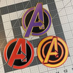 AvengersAll.jpg Fichier STL gratuit Dessous de verre Avengers・Modèle à télécharger et à imprimer en 3D, nerdyviews