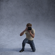 photomankneel.png Photographer kneeling