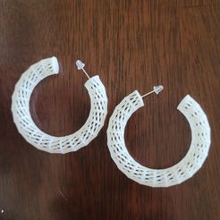 20220920_163921.jpg STL file Large Spiral Hoop Earrings・3D printable design to download