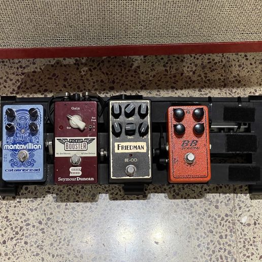 pedalboard-mini-1.jpeg GUITAR & BASS MODULAR MINI PEDALBOARD