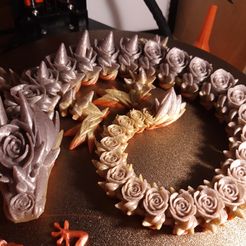 Rose Dragon, Valentinstag, Flexi Wiggle Pet, Druck an Ort und Stelle, Fantasy