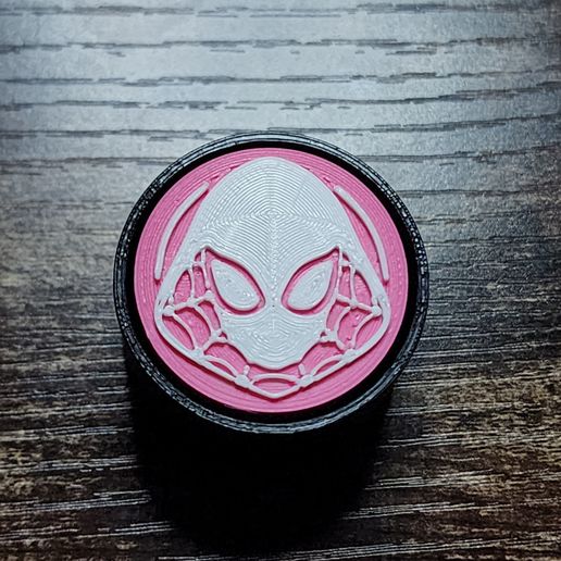 485355724_9883985181620713_9103511076748333661_n.jpg Porte-clés et Fidget Ghost Spider Gwen Clicker