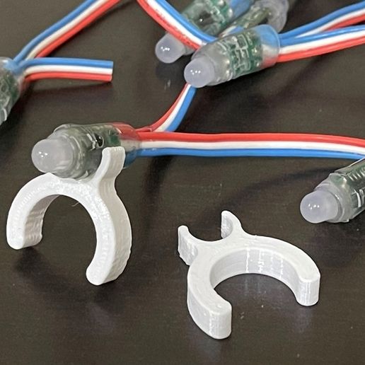 Ppc Clip Download free STL file 25mm PVC Parallel PPC (Pixel Pipe Clip) for 12mm ...