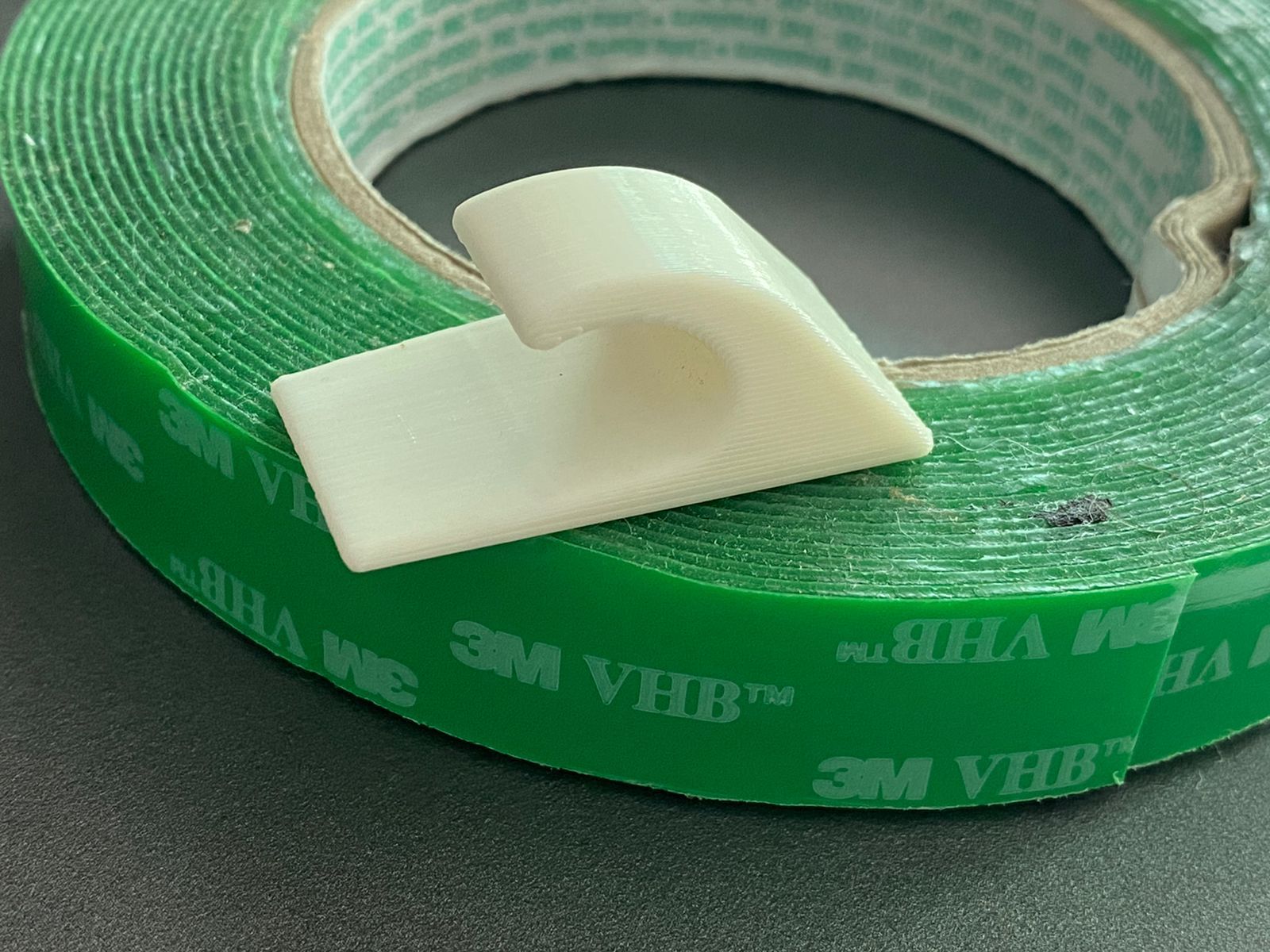 Free STL file Adhesive Wall Hook・3D printable model to download・Cults