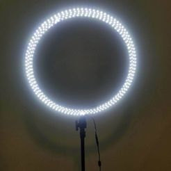 20181101_190245.jpg Archivo STL gratis Anillo de luz de 20 pulgadas・Plan para descargar y imprimir en 3D