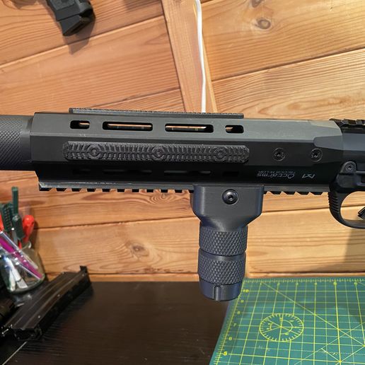 80391F9F-FC98-4877-BE41-50220438939A.jpeg AAP-01 Handguard Adapter