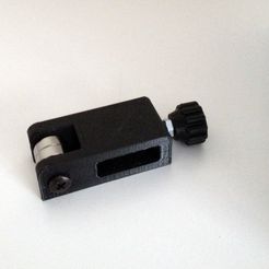 IMG_2172.JPG Free STL file Y-axis tensioner modification Prusa I3 Hephestos・3D printing design to download
