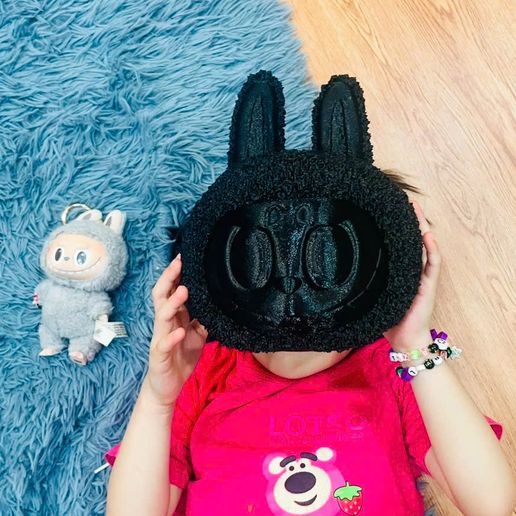 z6081551091404_c33aee008078bd37a66036effe7aaf07.jpg Labubu Monster Original - Haute qualité - Figurines Jouets - Pop Mart